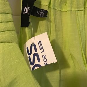 iZ BYER LIME GREEN BLOUSE SIZE XL NEW WITH TAGS